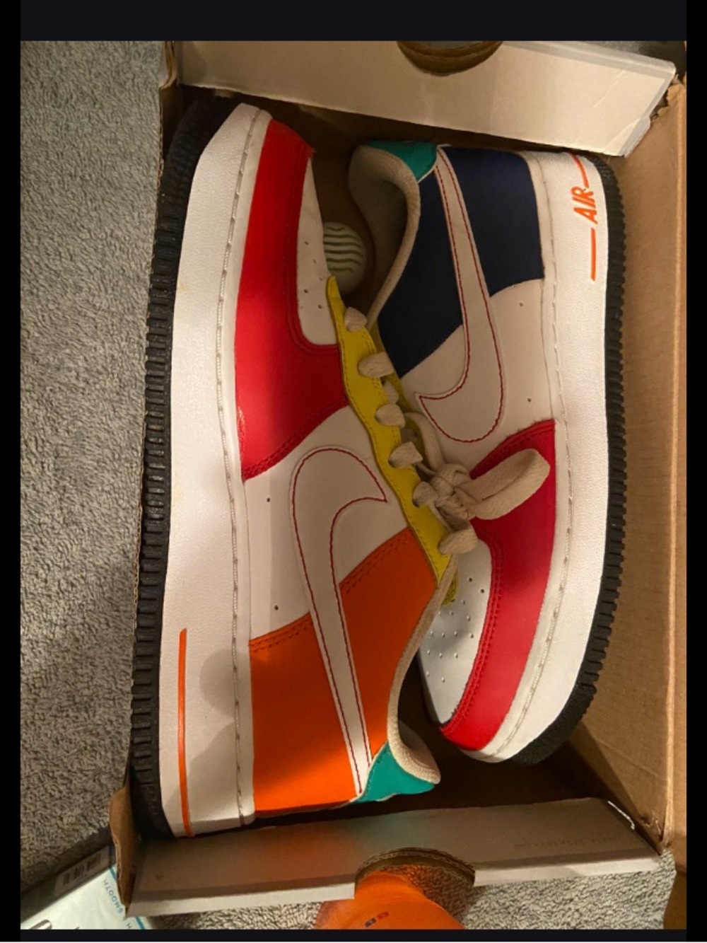 Pre loveNike Kids Multicolor Low-Top Sneakers - White, Red, Orange, Blue, Yellow